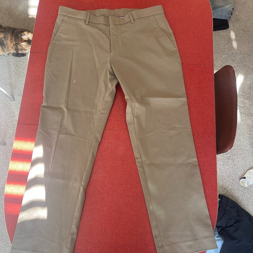 Tommy Hillfiger Men's Tan Dress Pant (36 x 30)